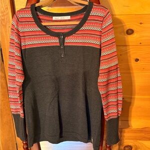 Chic Red and Dark Gray Patterned Woolrich Sweater